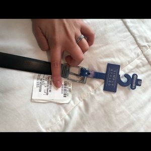 Reversible black and brown belt